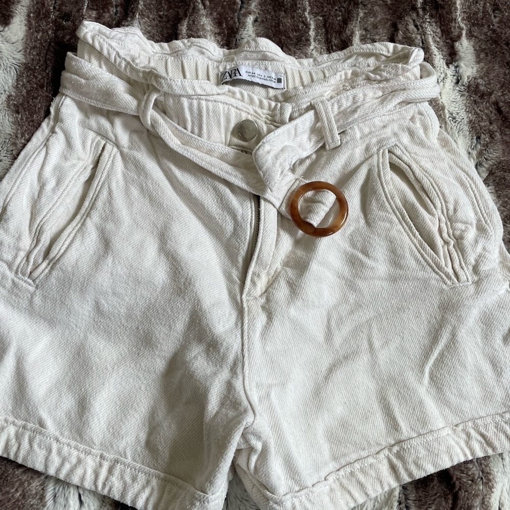 Zara High Waist Cream Shorts with Belt